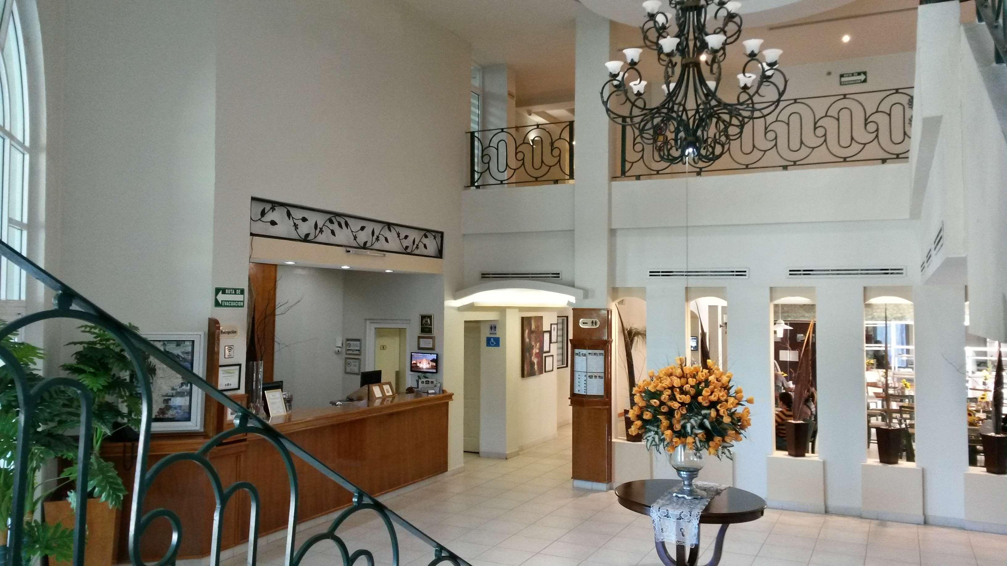 Best Western Bazarell Inn Montemorelos Екстер'єр фото