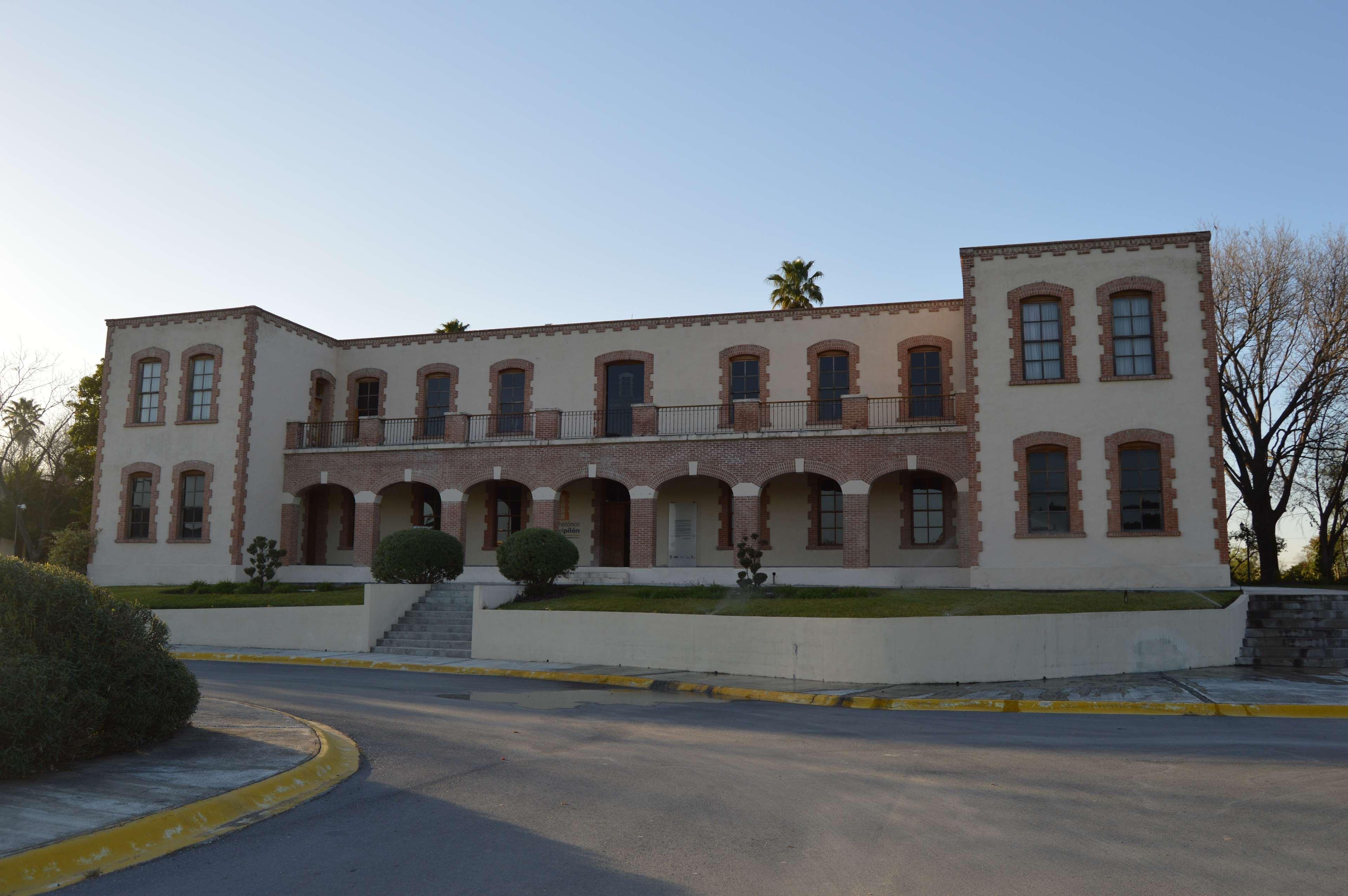Best Western Bazarell Inn Montemorelos Екстер'єр фото