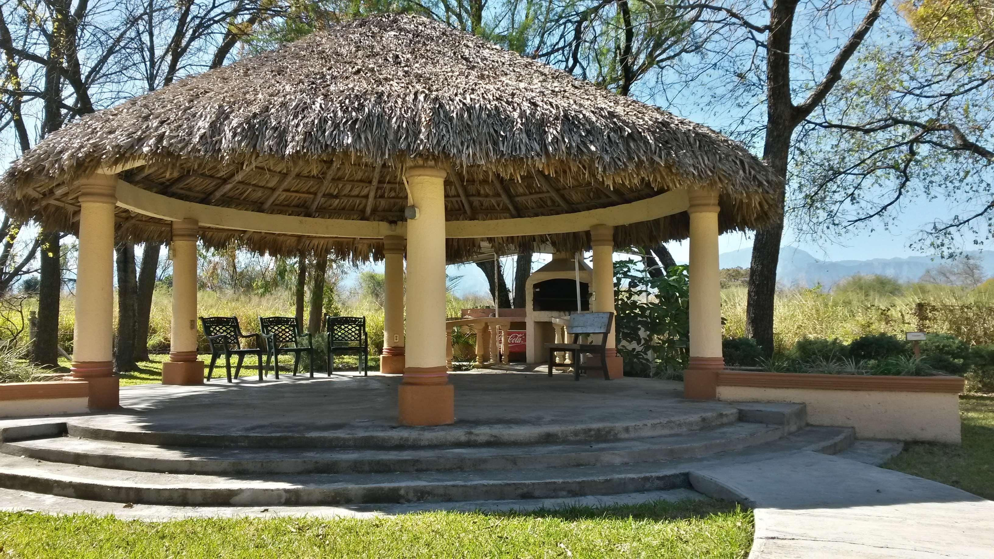 Best Western Bazarell Inn Montemorelos Екстер'єр фото