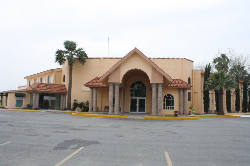 Best Western Bazarell Inn Montemorelos Екстер'єр фото