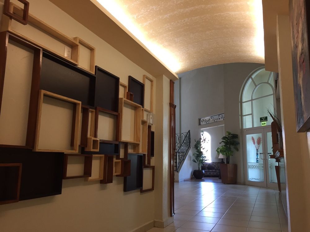 Best Western Bazarell Inn Montemorelos Екстер'єр фото