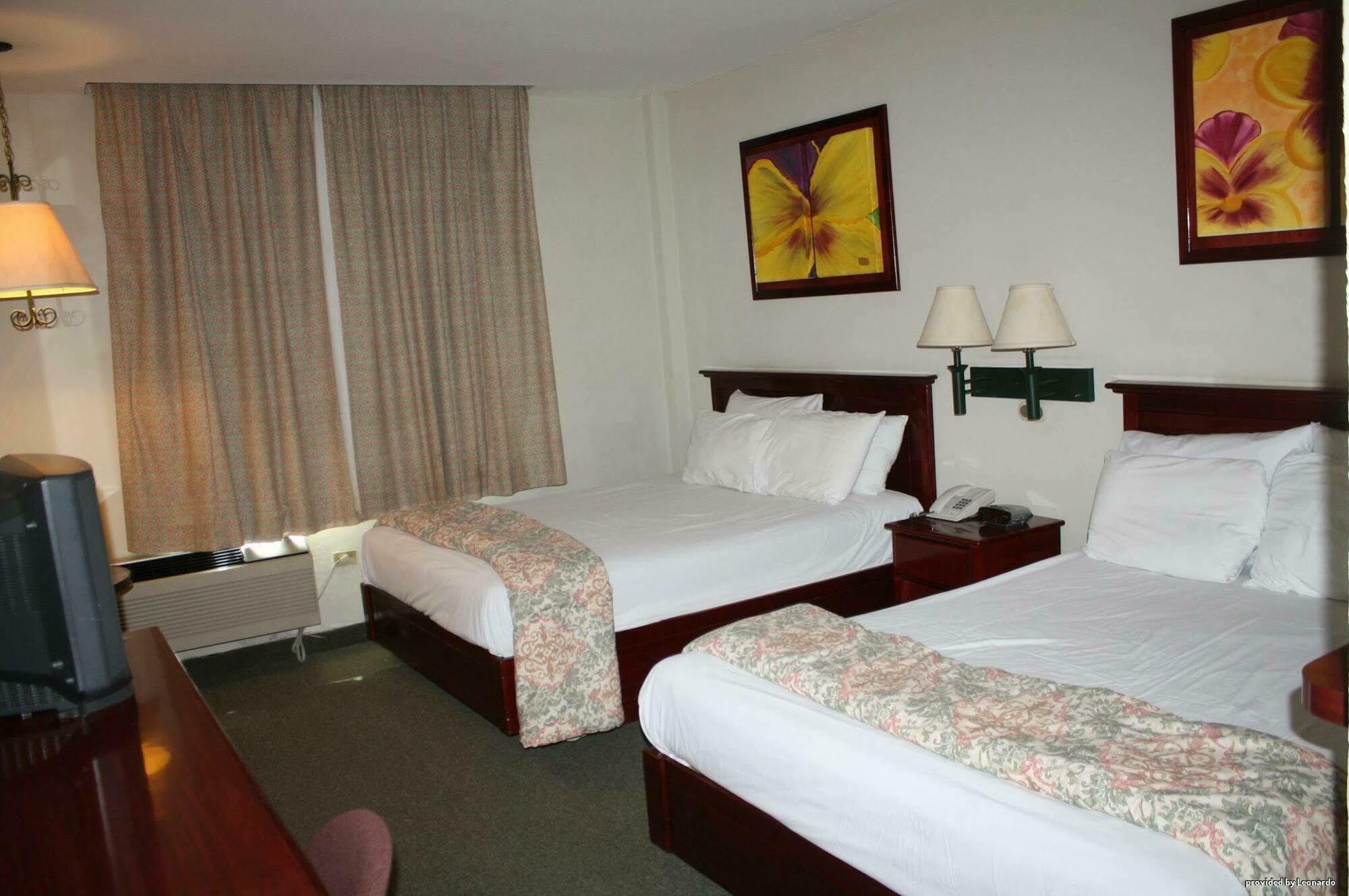 Best Western Bazarell Inn Montemorelos Екстер'єр фото